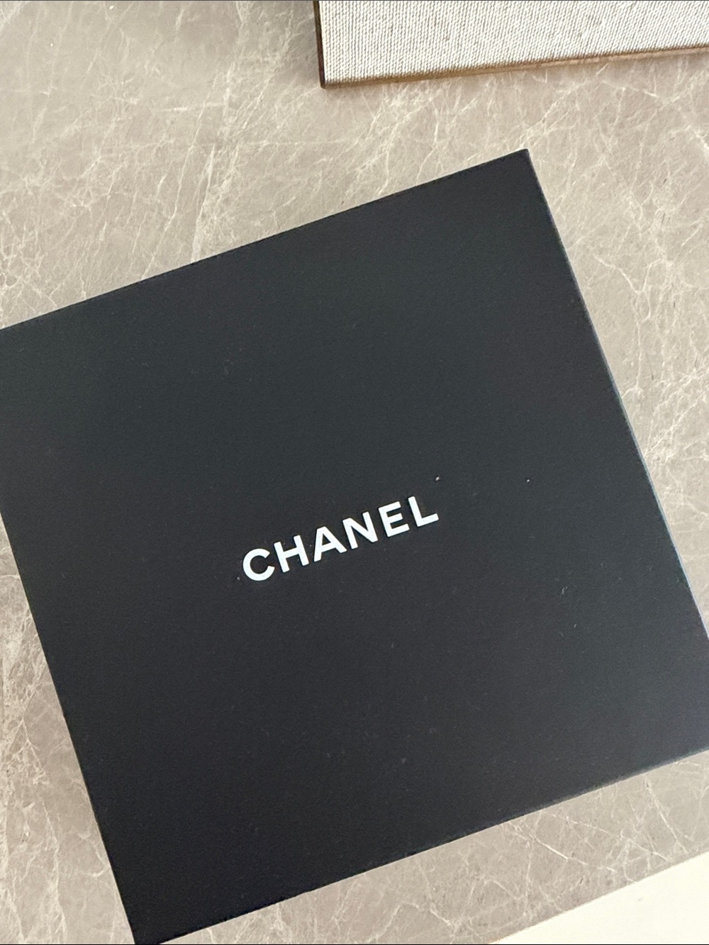 CHANEL Gold-Tone Pearl & Black Logo Necklace - Picture 5 of 5